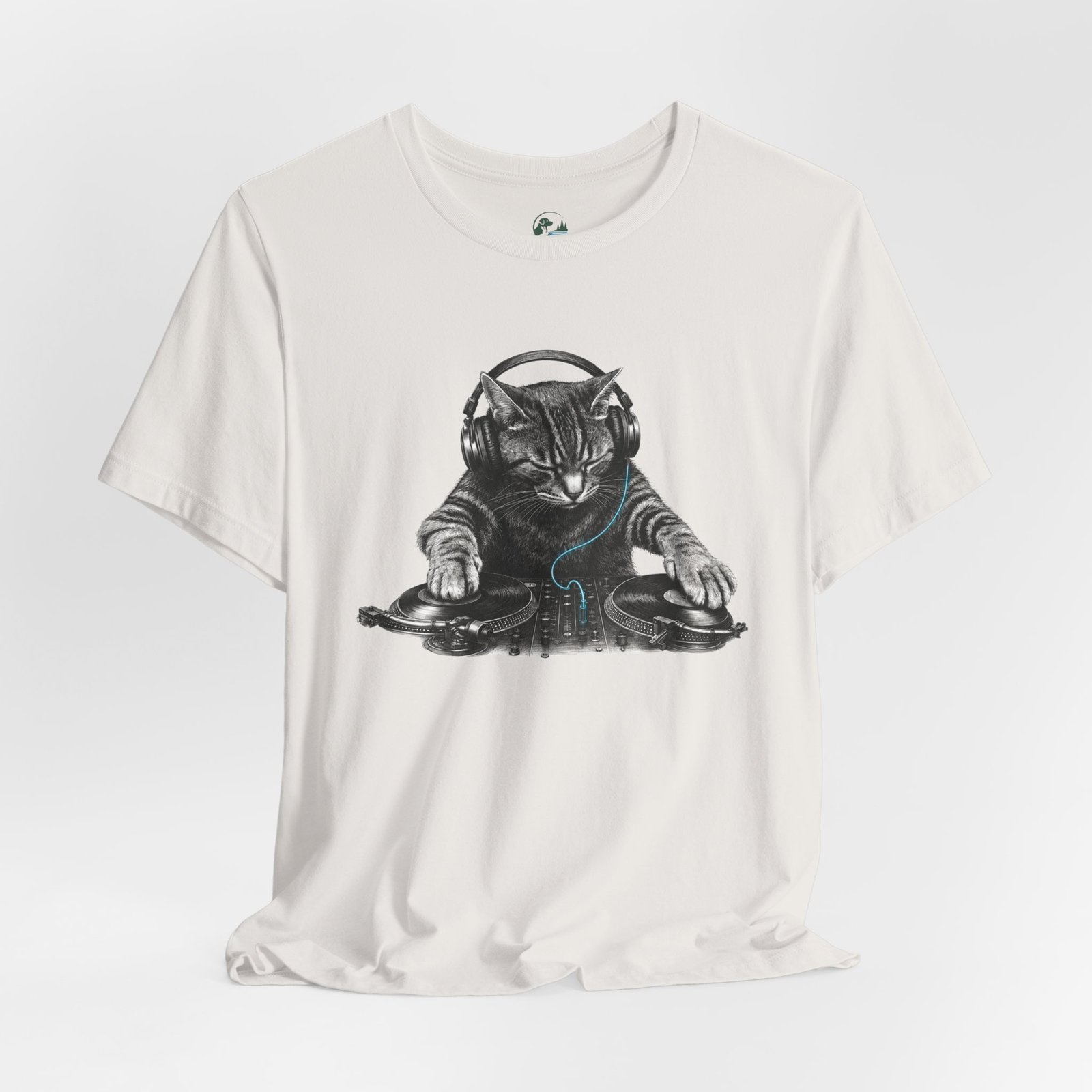 DJ Cat T-Shirt | Funny Cat DJ Graphic Tee with Turntables & Headphones | Music Producer Shirt | EDM, House, Techno & Vinyl - Image 18