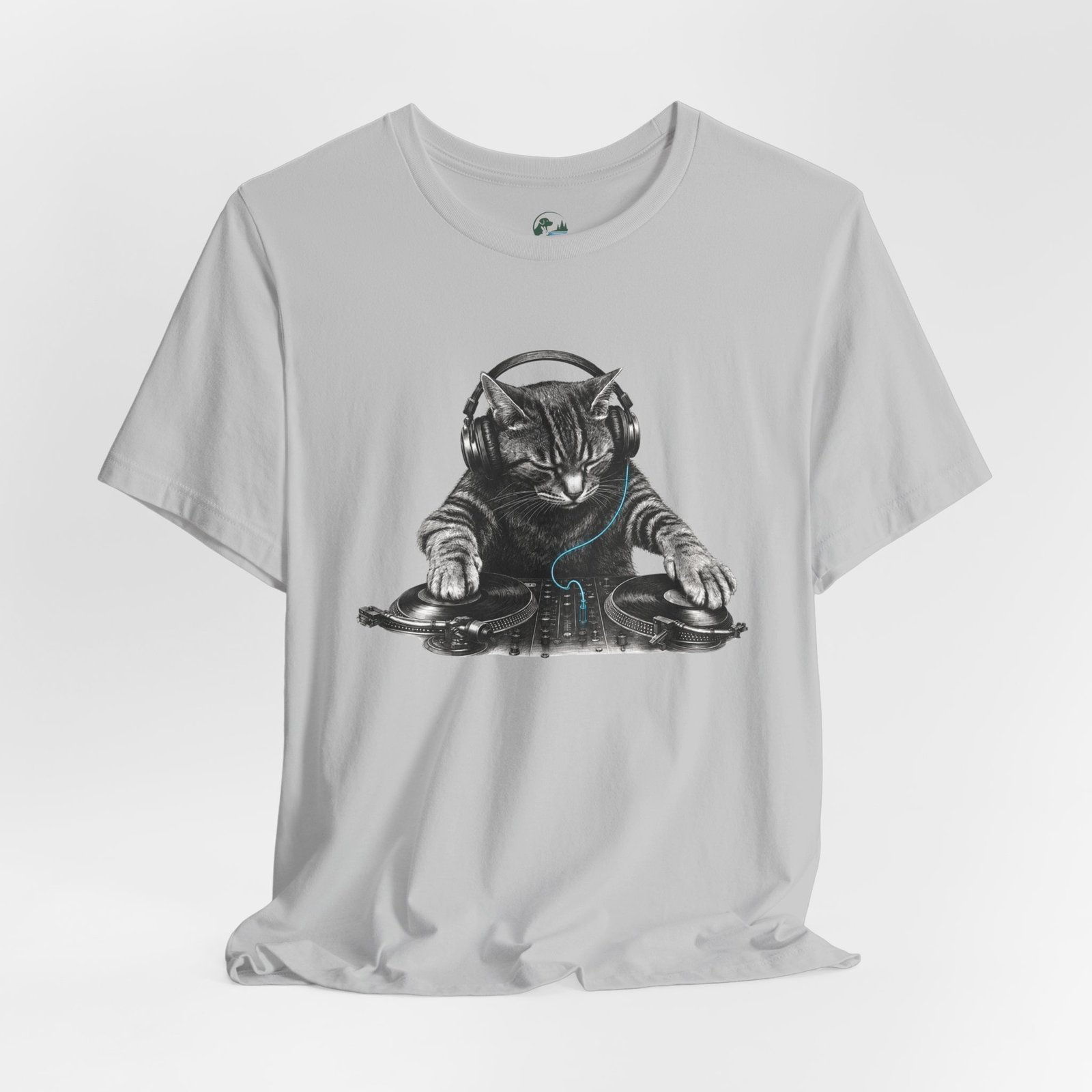 DJ Cat T-Shirt | Funny Cat DJ Graphic Tee with Turntables & Headphones | Music Producer Shirt | EDM, House, Techno & Vinyl - Image 12