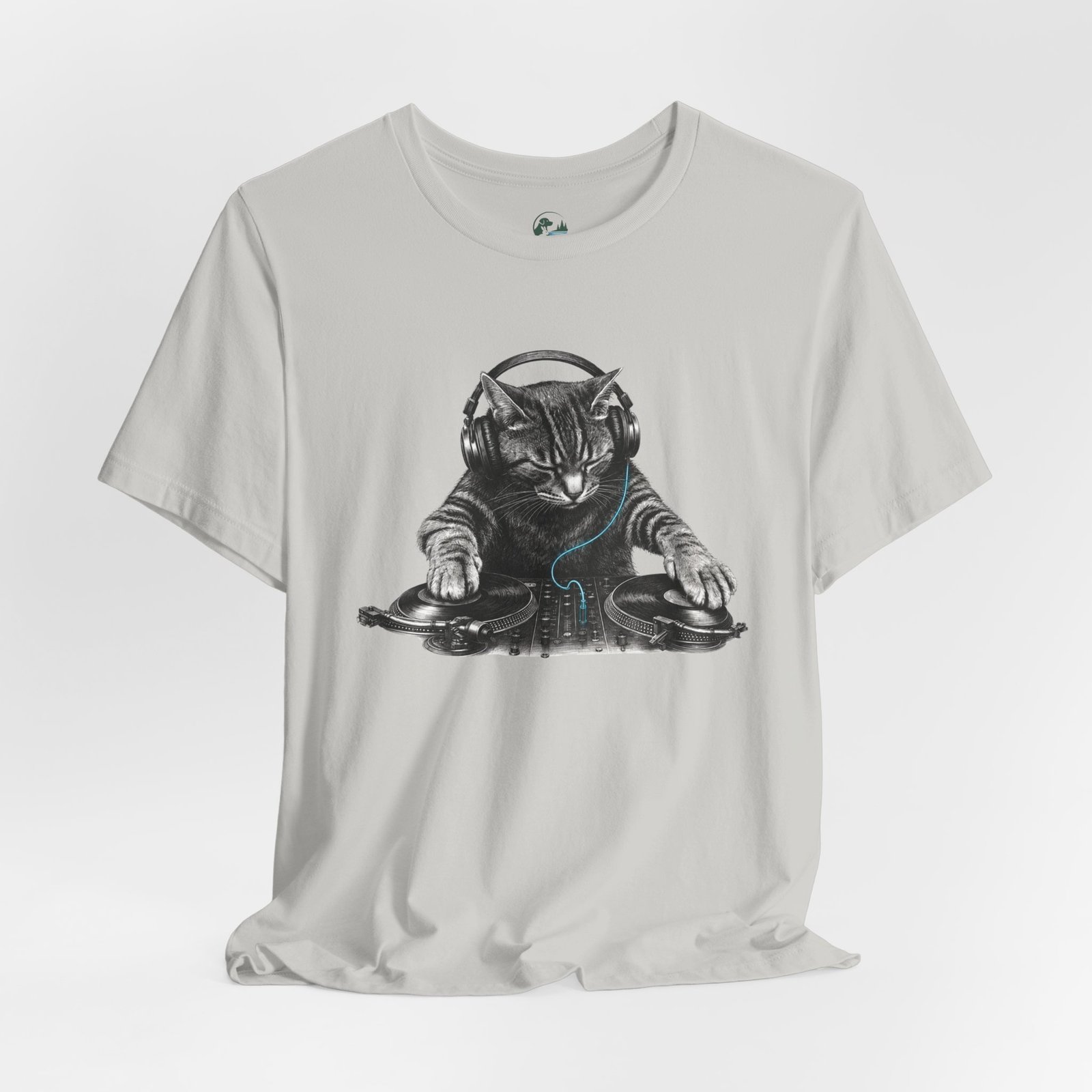 DJ Cat T-Shirt | Funny Cat DJ Graphic Tee with Turntables & Headphones | Music Producer Shirt | EDM, House, Techno & Vinyl - Image 21