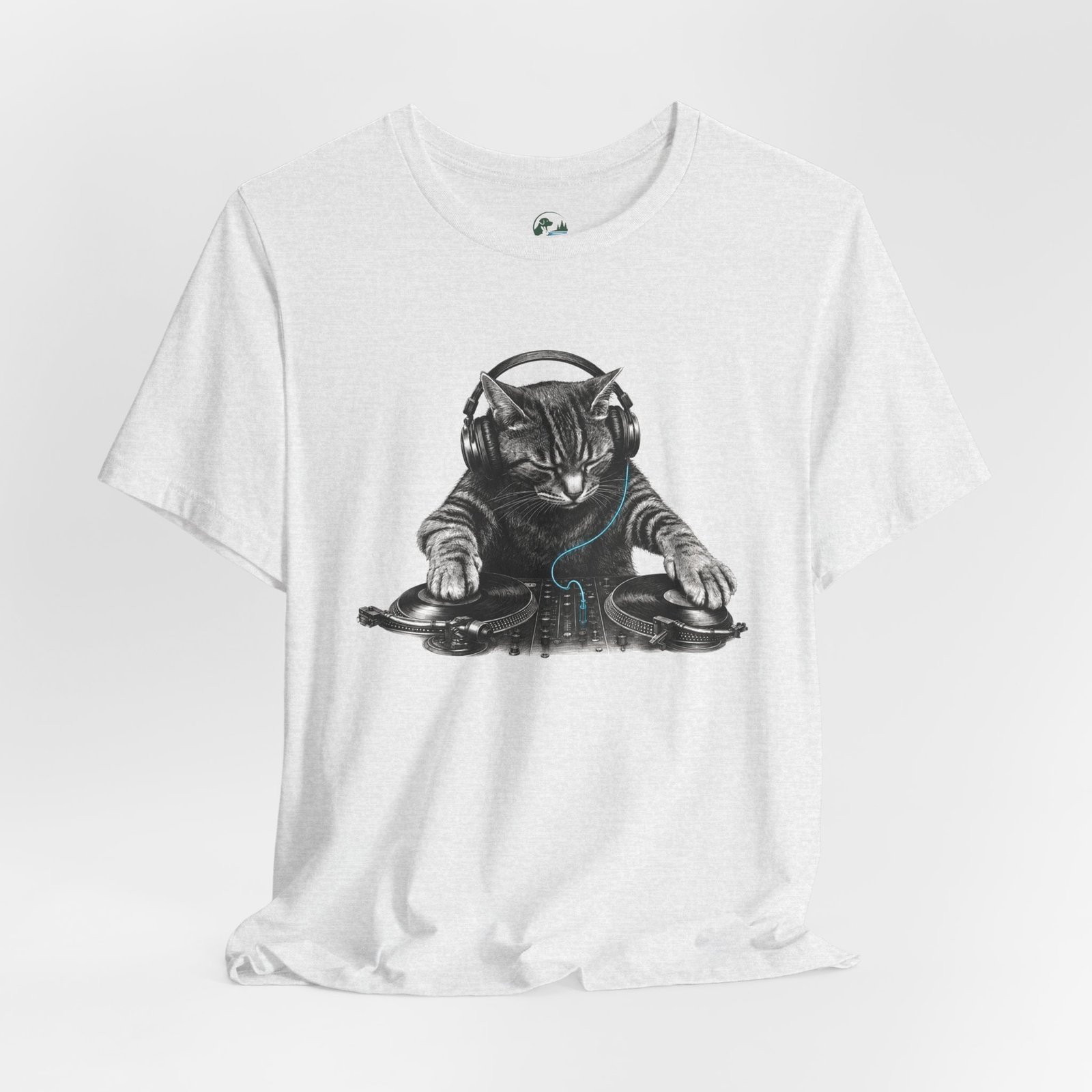 DJ Cat T-Shirt | Funny Cat DJ Graphic Tee with Turntables & Headphones | Music Producer Shirt | EDM, House, Techno & Vinyl - Image 9