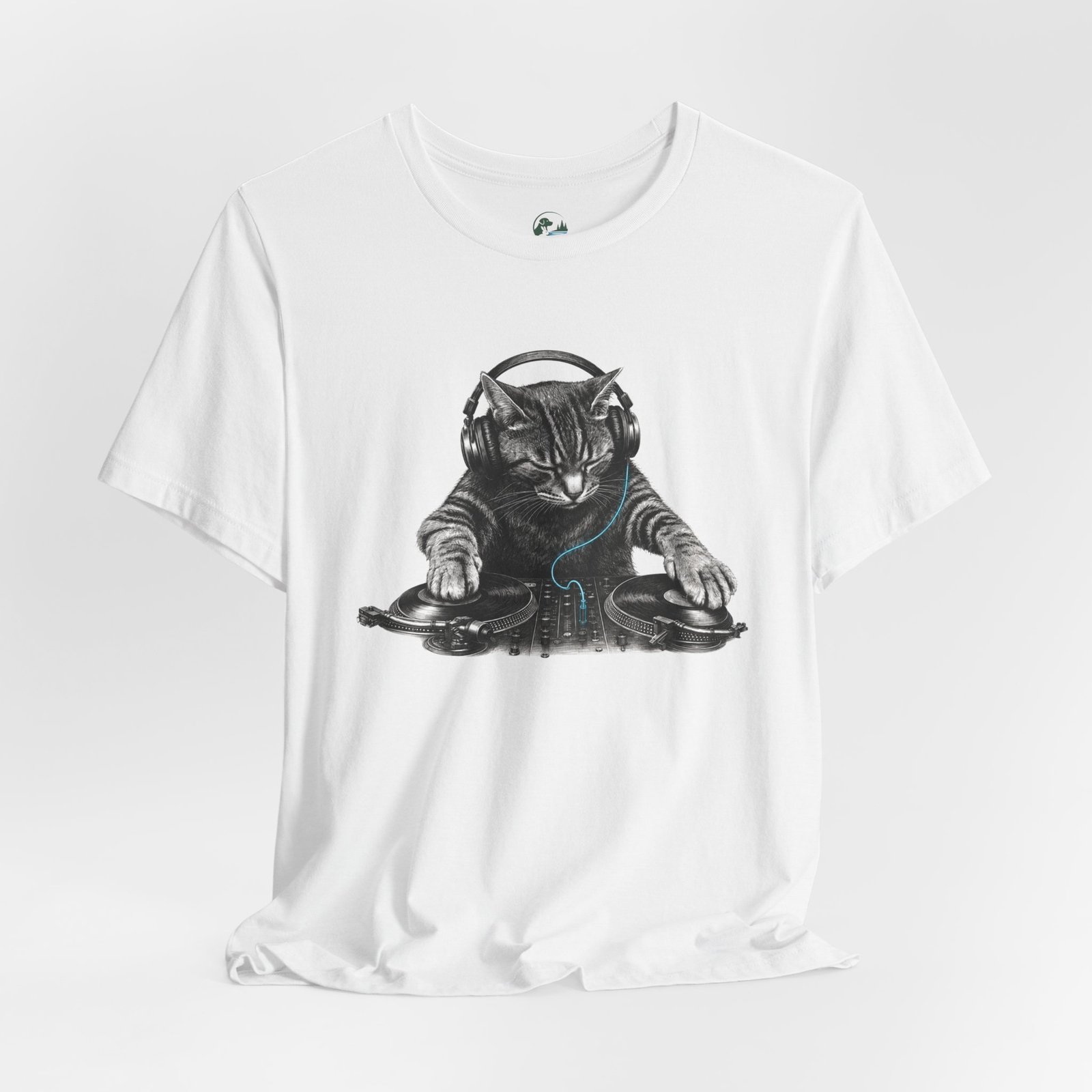 DJ Cat T-Shirt | Funny Cat DJ Graphic Tee with Turntables & Headphones | Music Producer Shirt | EDM, House, Techno & Vinyl - Image 3